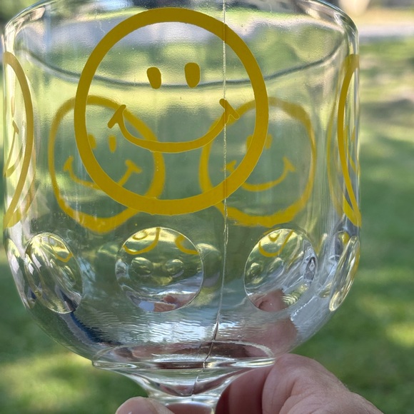 Vintage Smiley Face Goblet Beer Glass Excellent Condition 70s - Picture 7 of 8